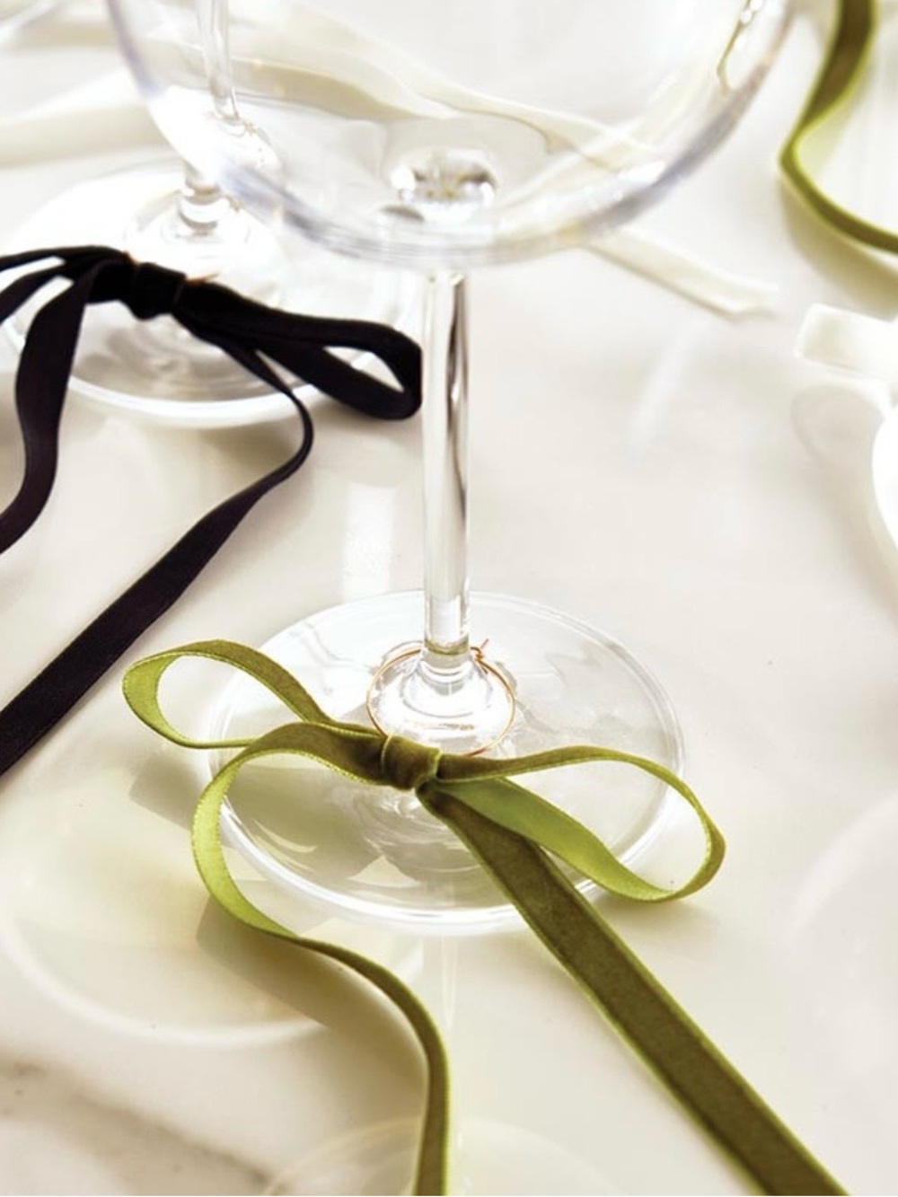 Velvet Bow Wine Charms - Green - Set of 6